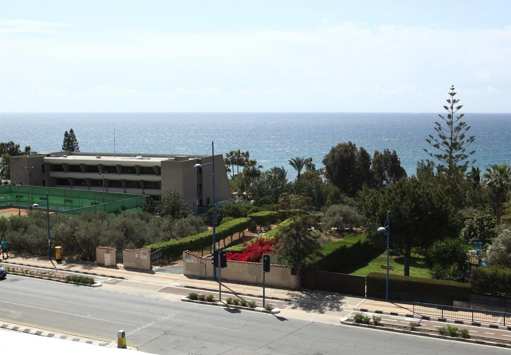 Anemos Apartments Limassol Exterior foto